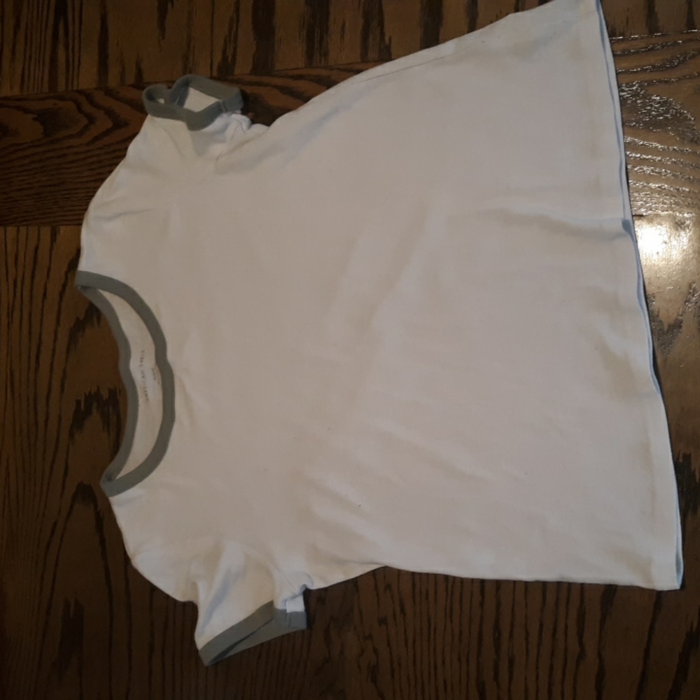 Womens basic crop tee